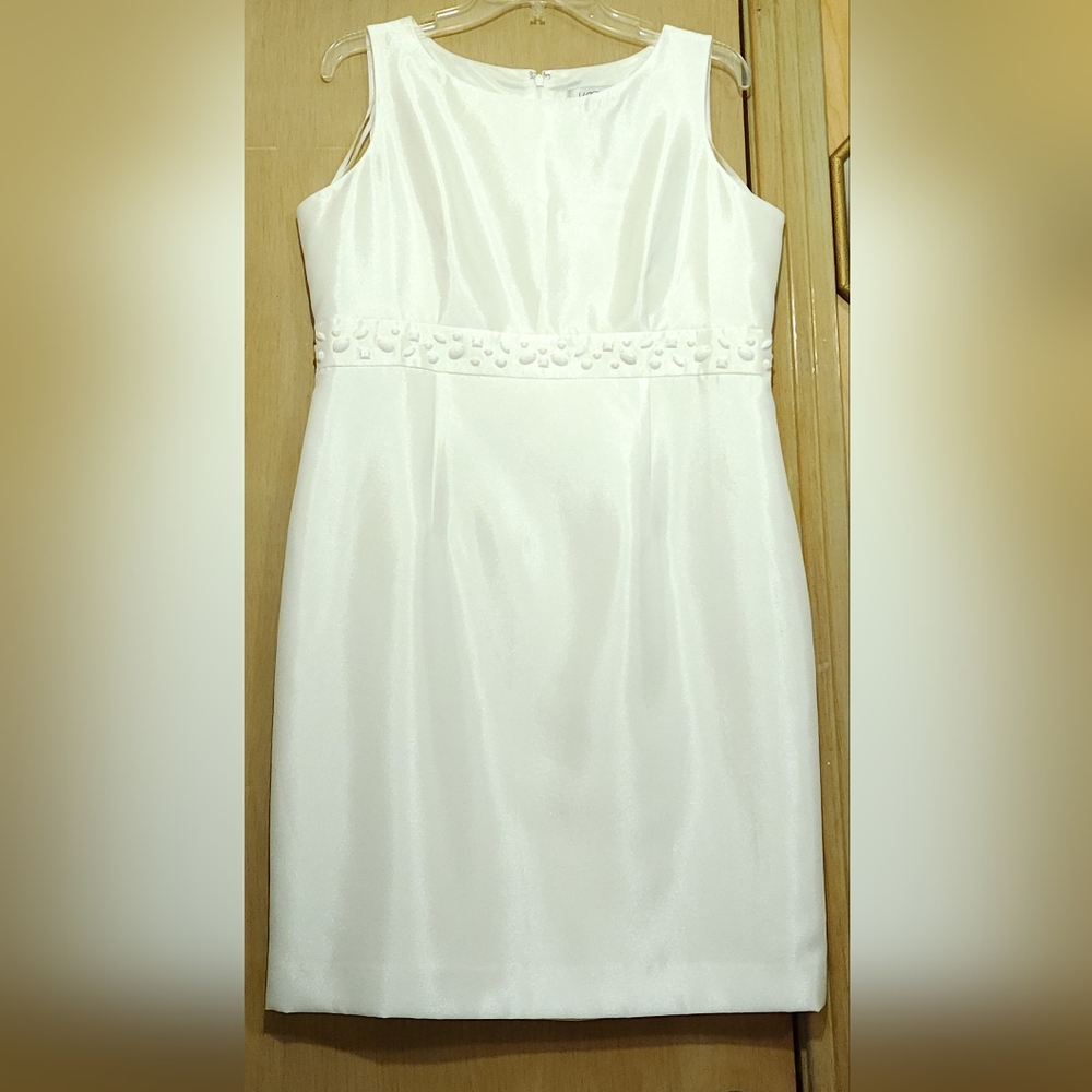 NWT Kasper Vanilla Ice Dress Womens 12P Sheath Beaded Waist Knee-length